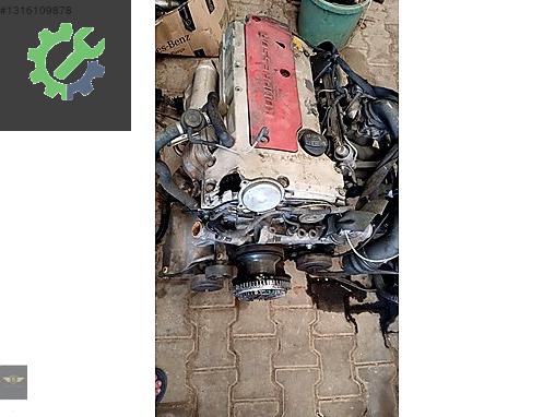 111 kırmızı motor 230E 192 hp mercedes