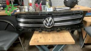 Volkswagen Tiguan 2012-2017 Çıkma Panjur 5N0853653E