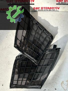 1246890167 MERCEDES W124 SİYAH HOPARLÖR KAPAK GÖĞÜS