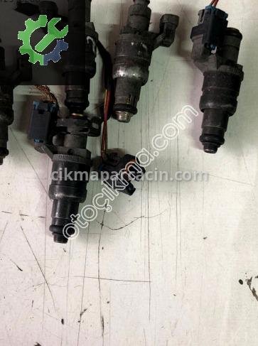 Opel Astra Enjektör 12565474 çıkma parça