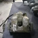 1303068108 BMW E46 sağ arka kaliper çıkma orjinal