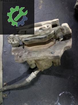 BMW 3 Serisi Kaliper 1303068108 çıkma parça