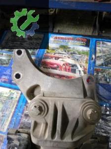 13185906 Opel Corsa D motor kulağı