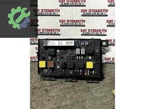 13206750 GX OPEL ASTRA H SİGORTA KUTUSU TAPLASİ