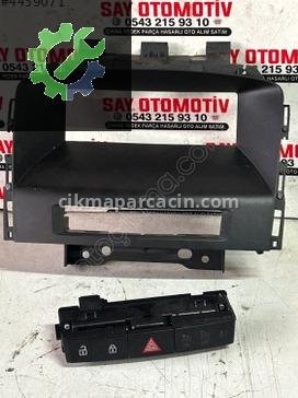 Opel Astra Merkezi Kilit Beyni 13285122 çıkma parça