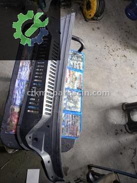 Peugeot Boxer Cam Önü Izgarası 1330639080 çıkma parça