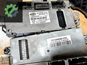 1364523080 1361296080 FİAT DUCATO SİGORTA KUTUSU
