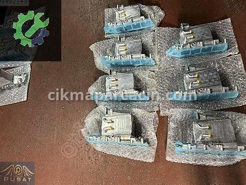 Volkswagen Passat Emme Manifoldu 04L129711 çıkma parça