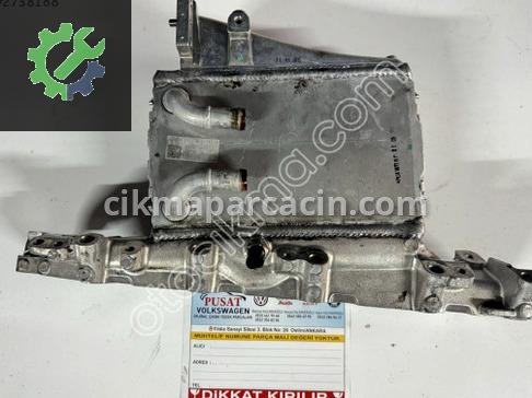 Volkswagen Passat Emme Manifoldu 04L 129 766 çıkma parça
