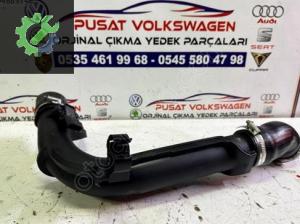 1.6TDİ CAY İNTERCOOLER BORUSU EMMEDEN ÇIKAN KISA 1K0145770AE