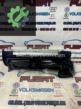 Volkswagen Jetta Külbütör Kapağı 03L103469AB çıkma parça