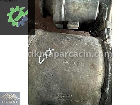 Audi A3 Katalitik Konvertör 04L131669 çıkma parça