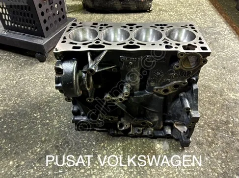 2013 Volkswagen Passat Blok Çıkma Parça Ankara