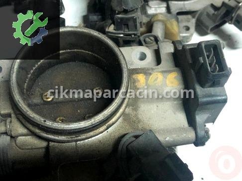 Peugeot 306 Gaz Kelebeği 18361PSA561B çıkma parça