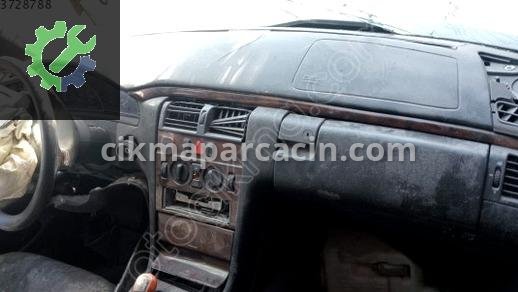 Mercedes-Benz E Serisi Komple Torpido çıkma parça