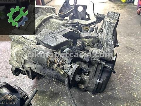 Volkswagen Jetta Manuel Şanzıman çıkma parça