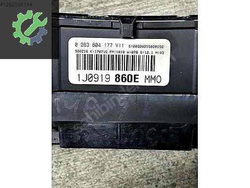 1J0919860E GOLF4 BORA BENZİNLİ OTOMATİK GÖSTERGE PANELİ KM SAATİ