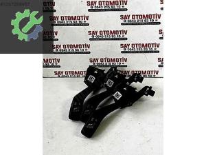 1K0953513E CADDY GOLF JETTA LEON SİNYAL KOLU