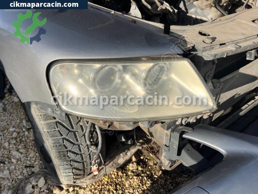Volkswagen Touareg Far çıkma parça