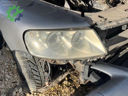 Volkswagen Touareg Far çıkma parça