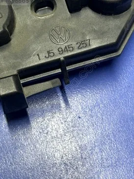 Volkswagen Bora Sağ Arka Stop 1J5945257 çıkma parça