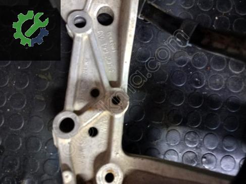 Volkswagen Caddy Radyatör Traversi 1K01992951 çıkma parça
