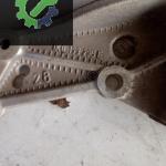 1K0199296E Golf 5 Caddy travesti bağlantı braketi