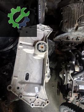 Volkswagen Caddy Motor Braketi 1K0199296E çıkma parça