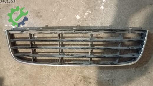 Volkswagen Jetta Tampon Orta Izgara çıkma parça