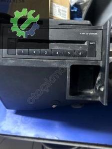 1T0035110 TOURAN 6 DISC CD CHANGER