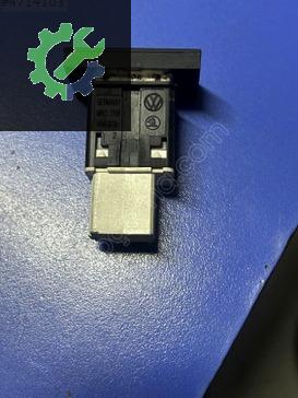 1T0927117A TOURAN ESP DÜĞMESİ TUŞU