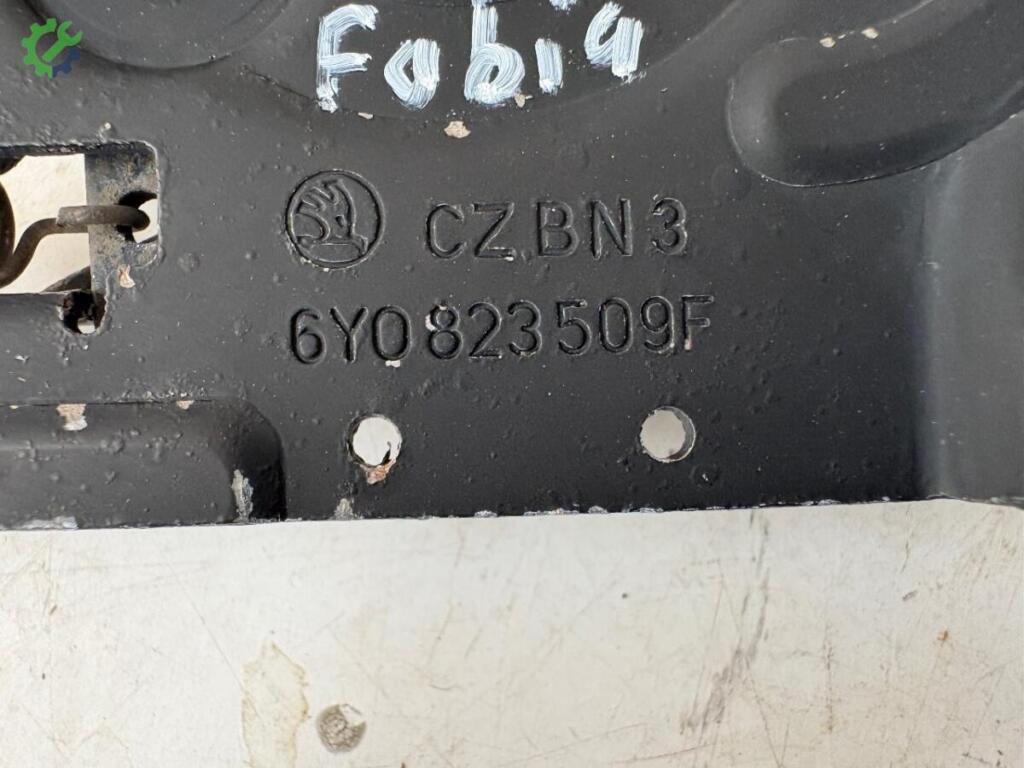 Skoda Fabia Kaput Kilidi çıkma parça