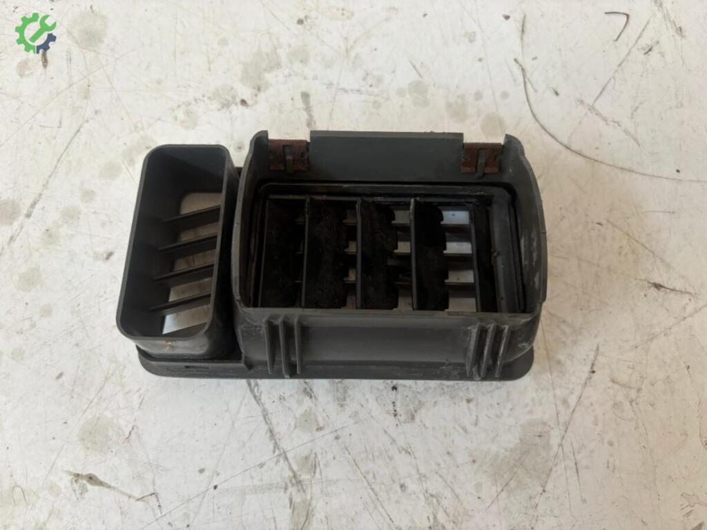 Mazda 626 Torpido çıkma parça