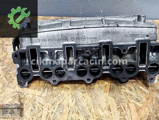 Volkswagen Passat Emme Manifoldu 03G129731H çıkma parça