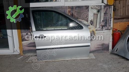 Volkswagen Polo Sağ Ön Kapı çıkma parça