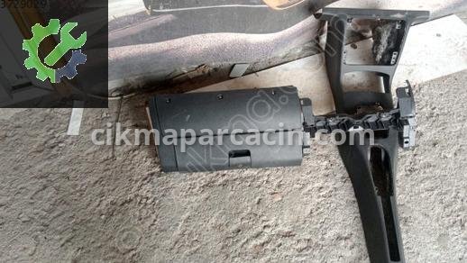 Volkswagen Polo Torpido Kapağı çıkma parça