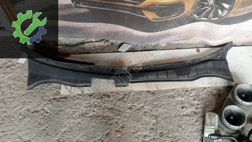 Honda Jazz Ön Cam Izgarası çıkma parça
