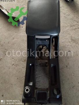 Land Rover Range Rover Çamurluk 20032007 çıkma parça