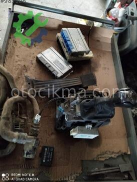 Land Rover Range Rover Beyin çıkma parça