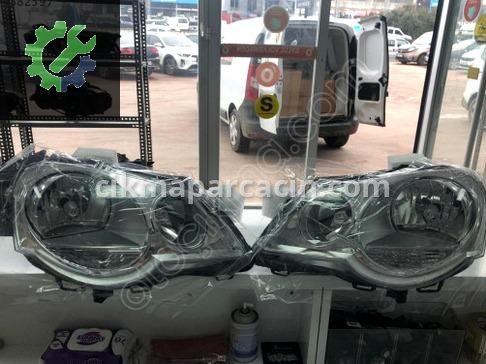 Volkswagen Polo Sağ Ön Far çıkma parça