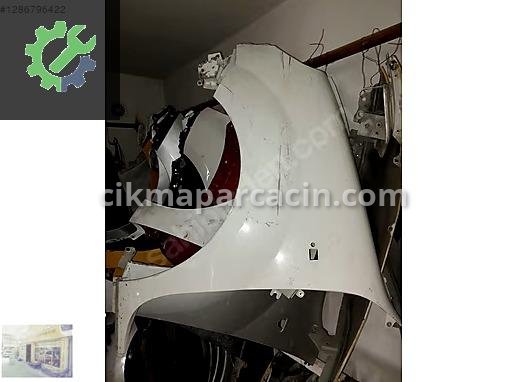 Renault Kangoo Çamurluk çıkma parça