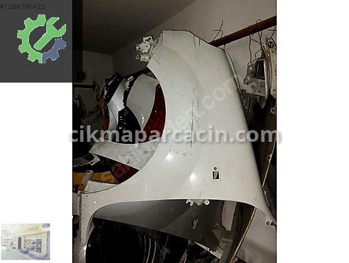 Renault Kangoo Çamurluk çıkma parça