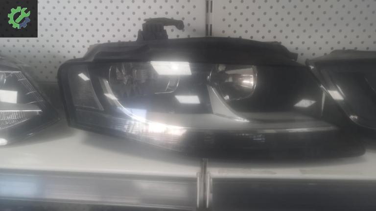 Audi A4 Far çıkma parça