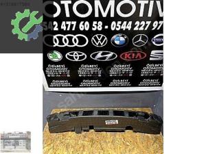 2008-2015 Skoda Süperb ön tampon iç destek köpüğü 3T0807248B