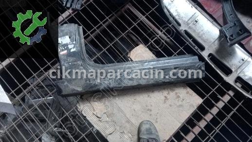 Volkswagen Caddy Marşpiyel Sacı çıkma parça