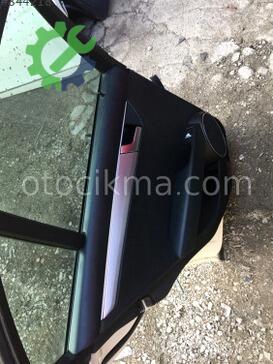 Mercedes-Benz C Serisi Sol Arka Kapı 20092013 çıkma parça