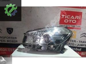 2010-2013 Nissan Qashqai Sağ Ön Far Parçası