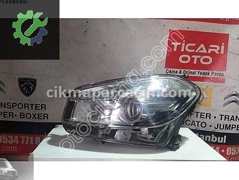 Nissan Qashqai Sağ Ön Far çıkma parça
