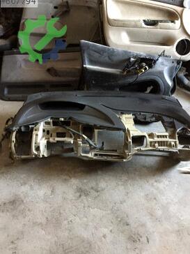 Honda Civic Göğüs çıkma parça