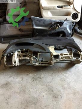 Honda Civic Göğüs çıkma parça